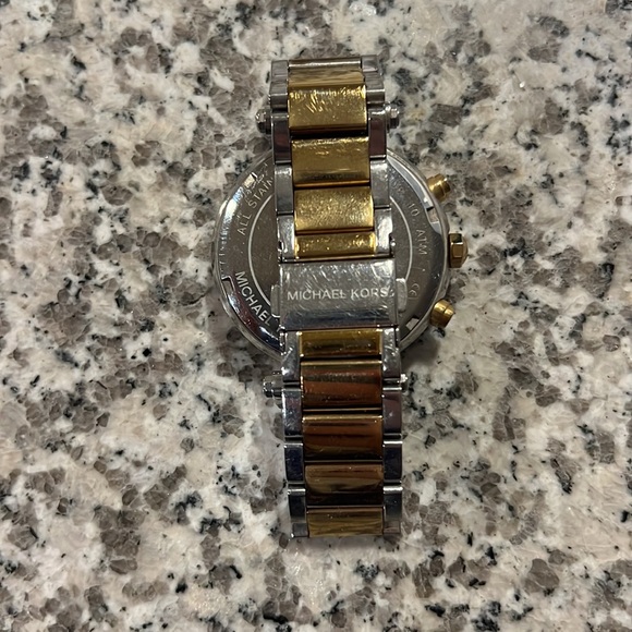 Michael Kors Gold and Silver Watch - Picture 5 of 7